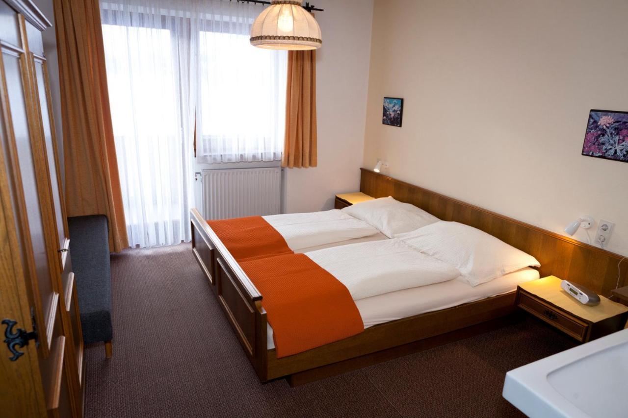 Drei Sonnen Landhaus Reihan Nauders Ruang foto